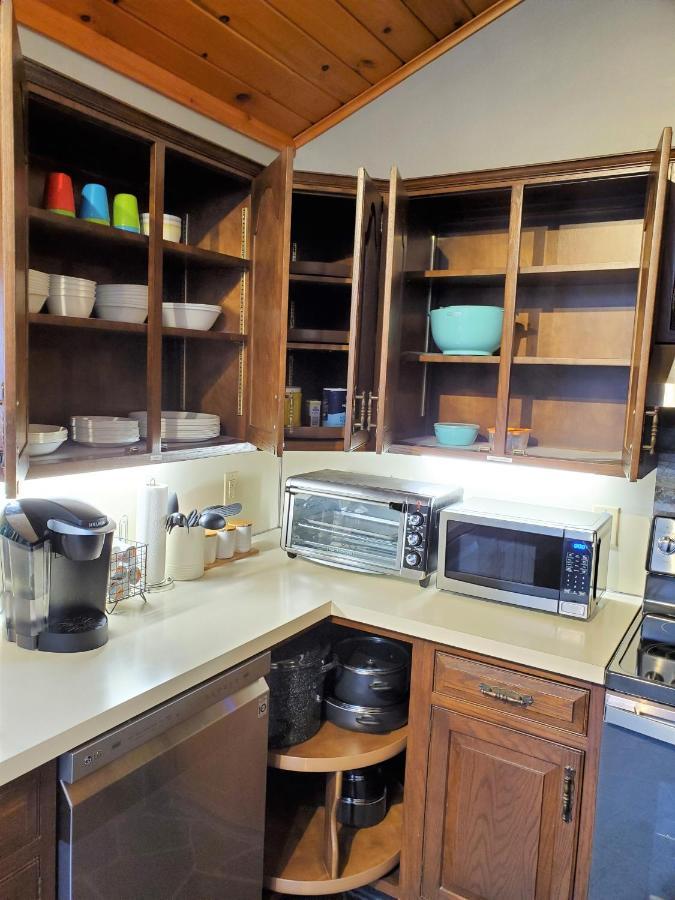 Walk To Pool & Beach - Spacious Gateway, Hot Tub, Game Room Pocono Country Place Eksteriør billede