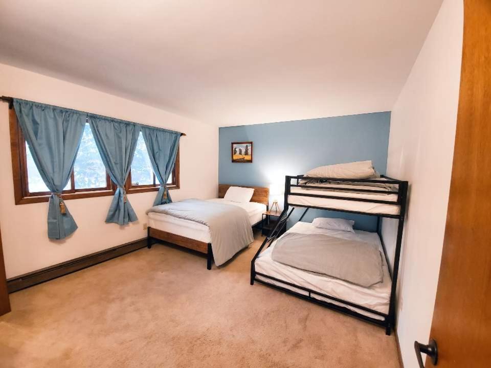 Walk To Pool & Beach - Spacious Gateway, Hot Tub, Game Room Pocono Country Place Eksteriør billede