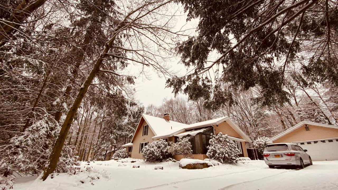 Walk To Pool & Beach - Spacious Gateway, Hot Tub, Game Room Pocono Country Place Eksteriør billede
