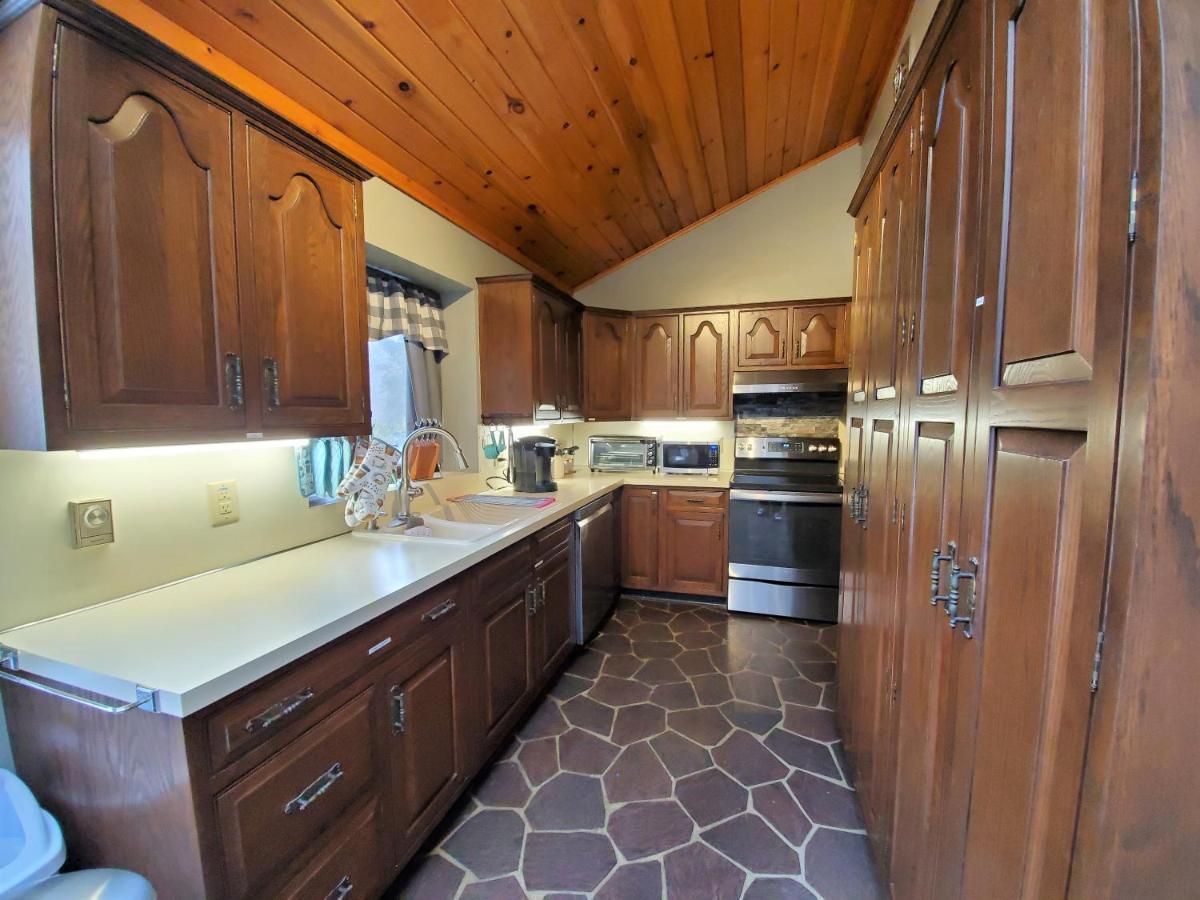 Walk To Pool & Beach - Spacious Gateway, Hot Tub, Game Room Pocono Country Place Eksteriør billede