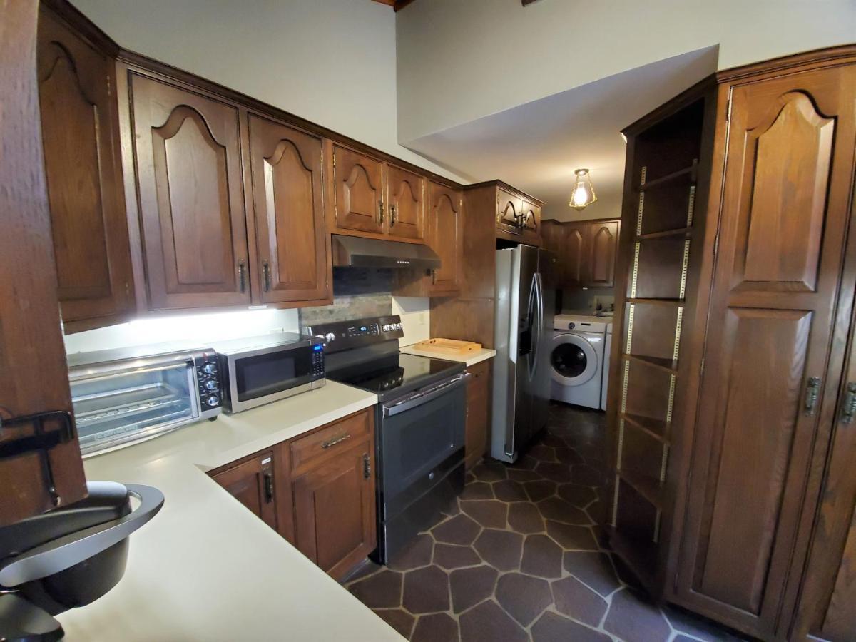 Walk To Pool & Beach - Spacious Gateway, Hot Tub, Game Room Pocono Country Place Eksteriør billede